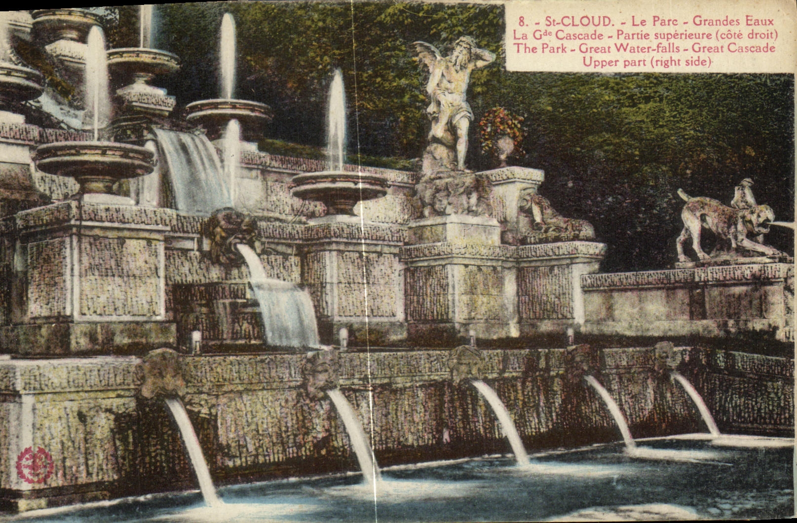 CPA St Cloud Le Parc Grande Eaux La Cascade Partie superieure 