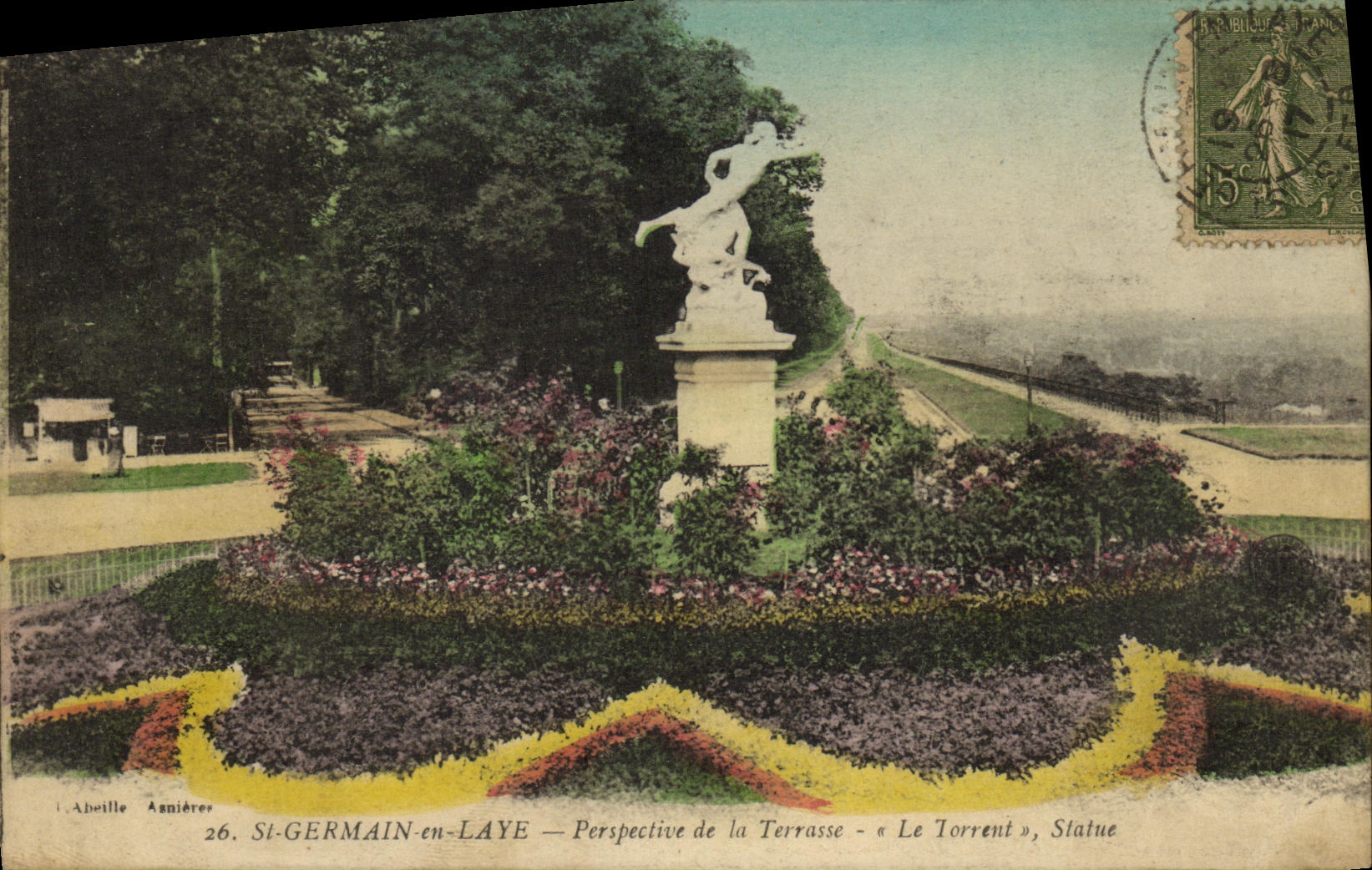 St-GERMAIN-en-LAYE — Perspective de la Terrasse — « Le Torrent », Statue