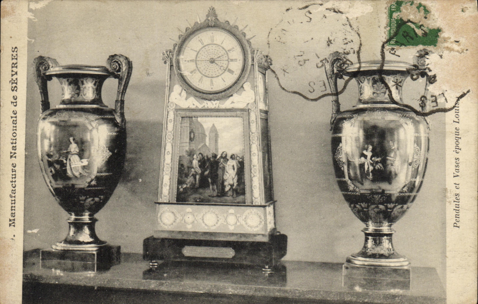 CPA Manufacture Nationale de Sevres Pendules et vases
