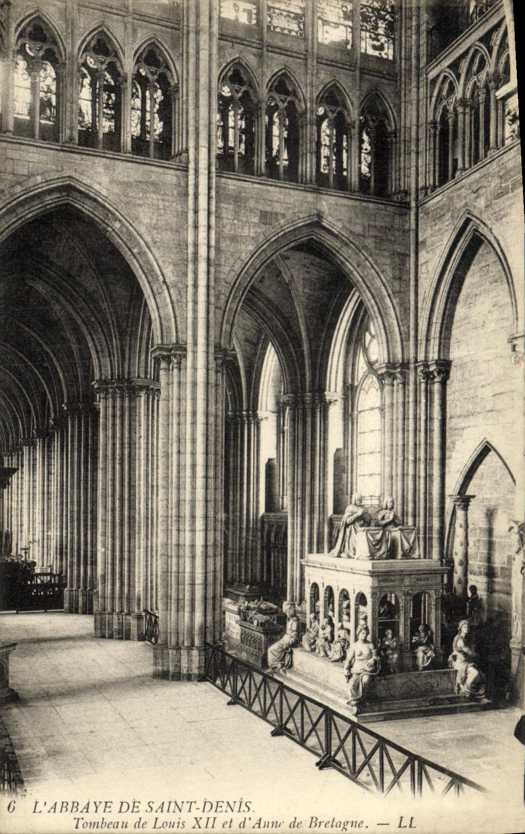 L'ABBAYE DE SAINT-DENIS — Tombeau de Louis XII et d'Anne de Bretagne — LL