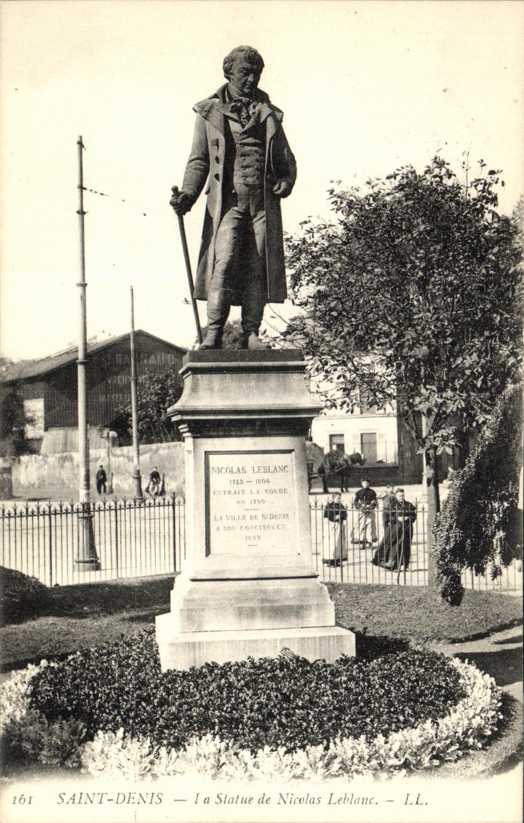 Saint-Denis — Statue de Nicolas Leblanc — LL. n°161