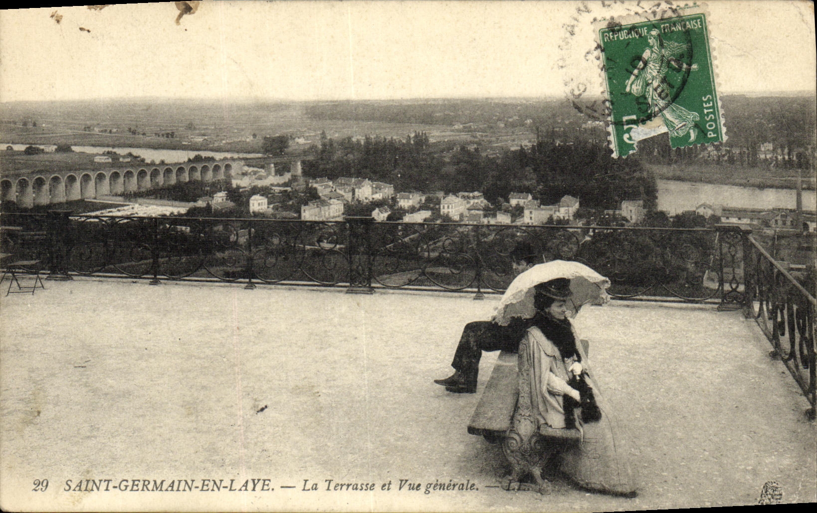 CPA Saint Germain En Laye La Terrasse et Vue Generale