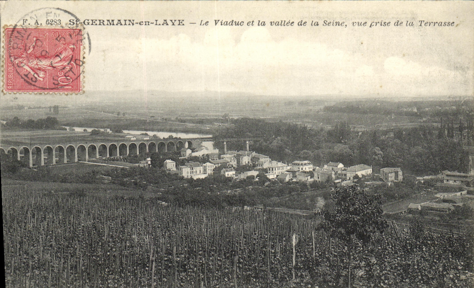CPA Saint Germain En Laye Le Viaduc et la Vallee de la Seine Vue Prise de la Terrasse