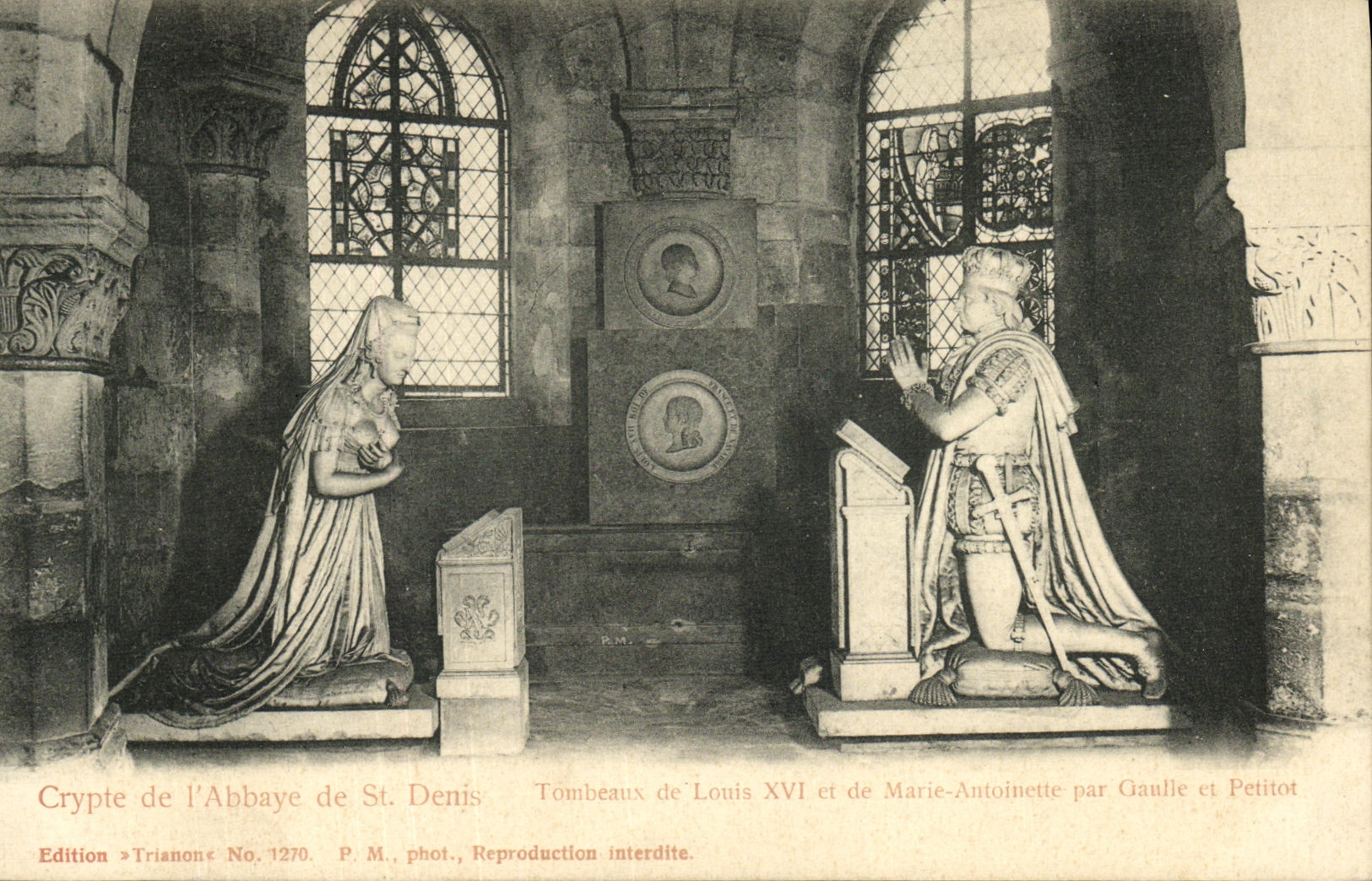 Crypte de l'Abbaye de St. Denis — Tombeaux de Louis XVI et de Marie-Antoinette par Gaulle et Petitot — Edition Trianon, No. 1270