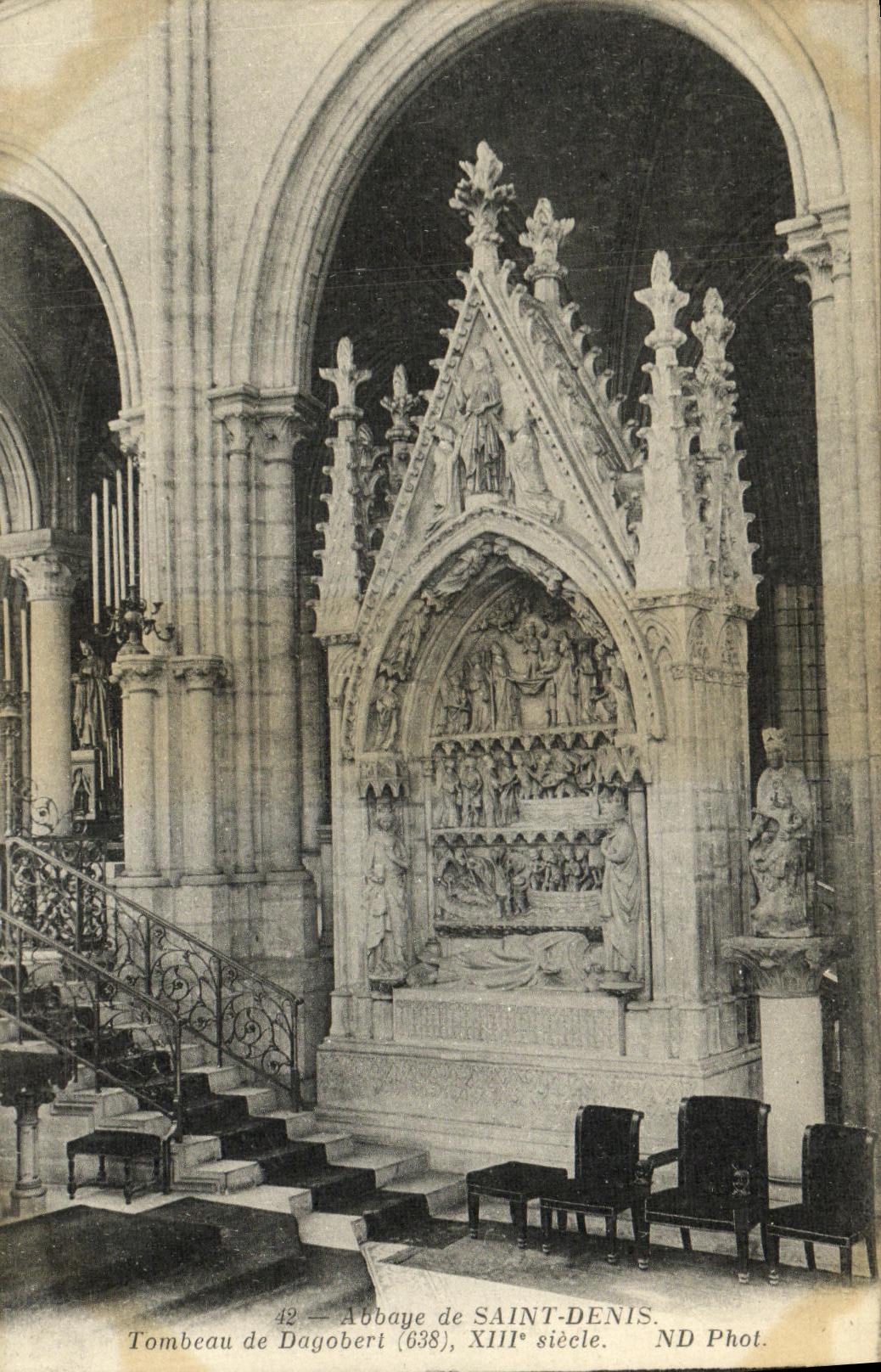CPA Abbaye De Saint Denis Tombeau de Dagobert