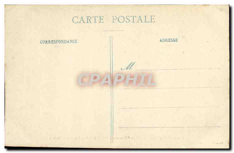 Maison d'Education de la Légion d'Honneur - Saint-Denis - Un côté du Parloir — Reverso