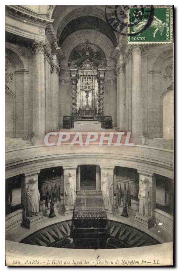 CPA Paris L Hotel des Invalides Tombeau de Napoleon 1er