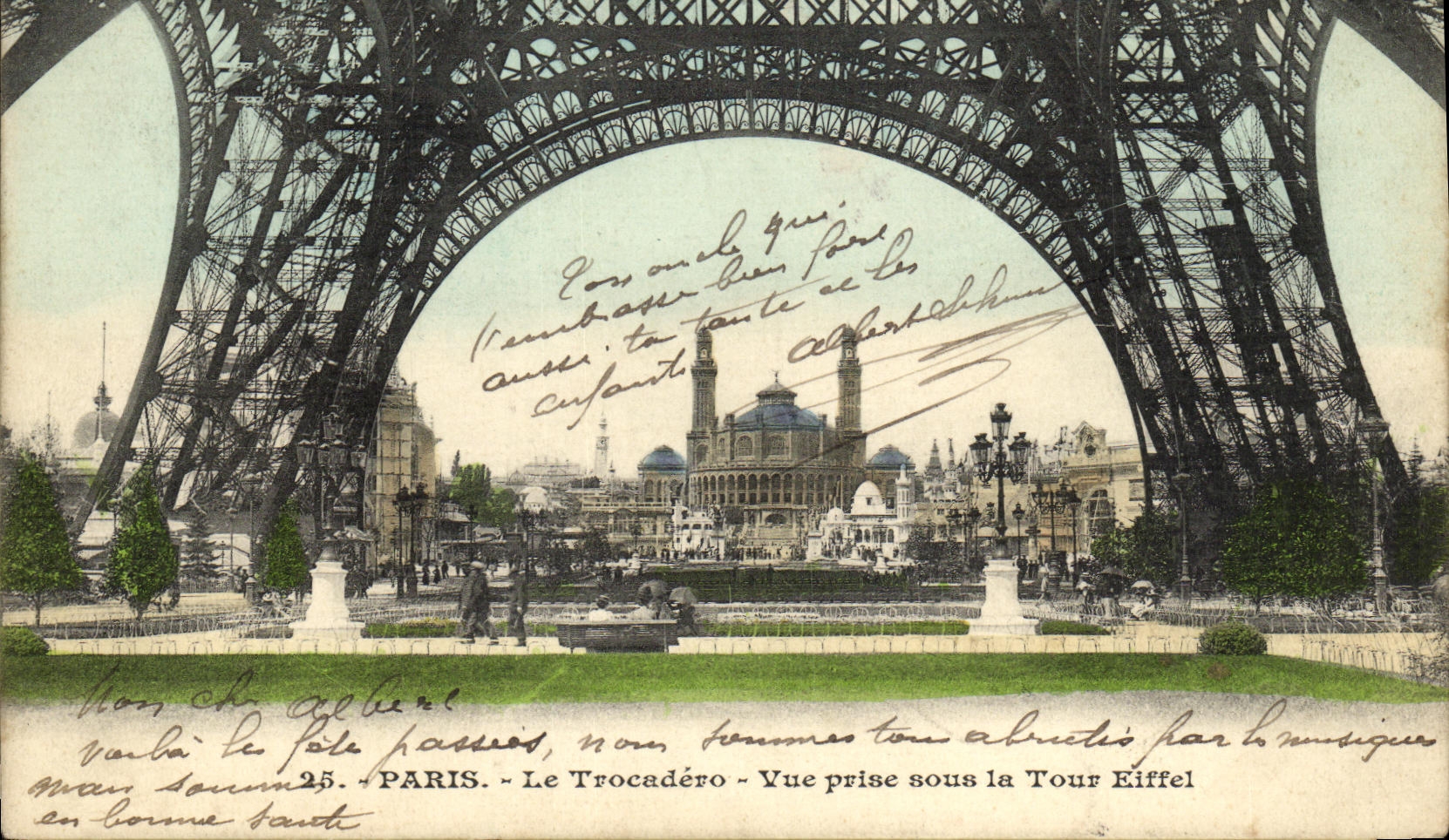 CPA Paris Le Trocadero Vue prise sous la Tour Eiffel