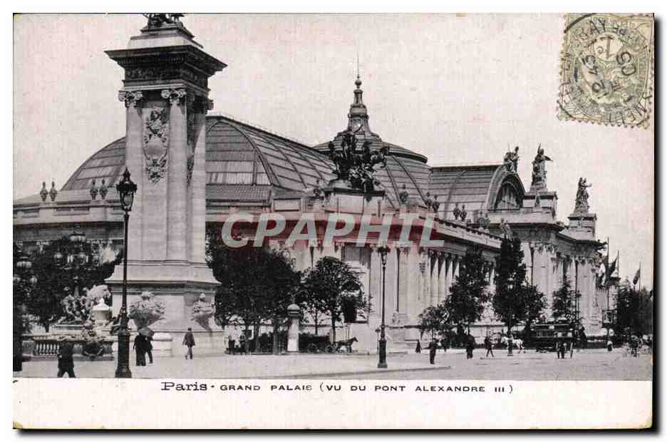 CPA Paris Grand Palais Vu du pont Alexandre III