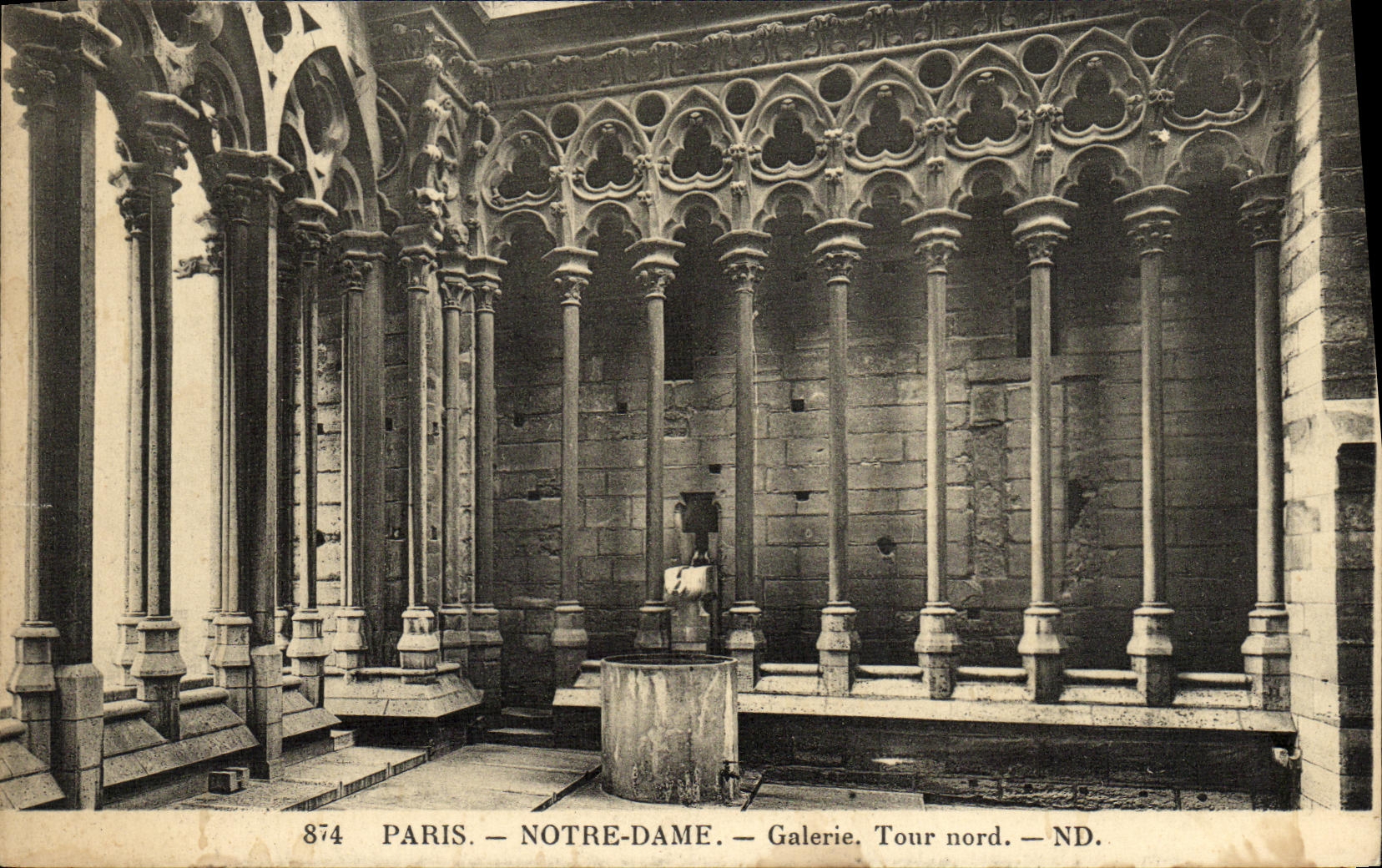 CPA Paris Eglise Notre Dame Galerie Tour nord