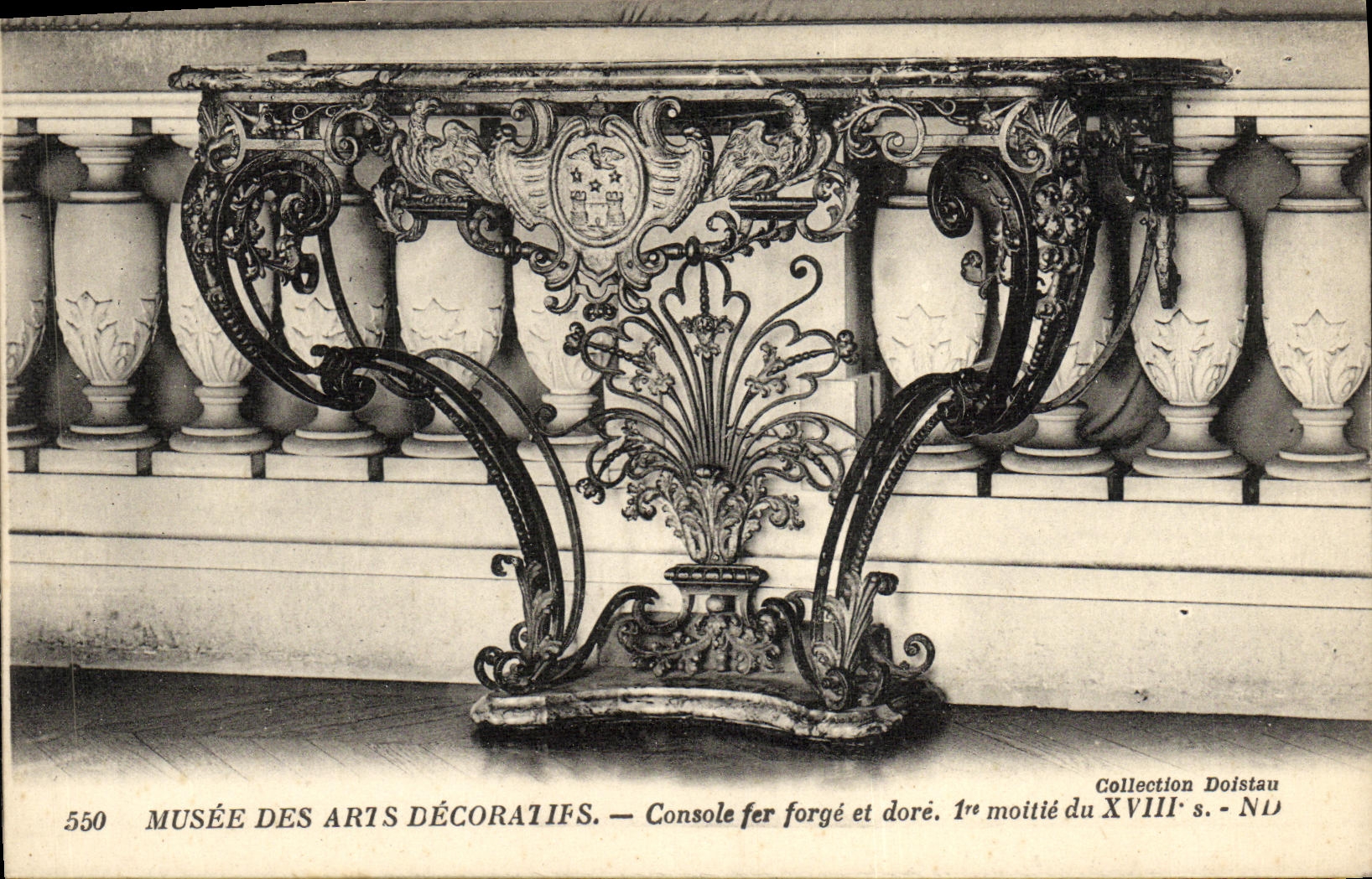 CPA Musee des Arts Decoratifs Console fer forge et dore Paris 