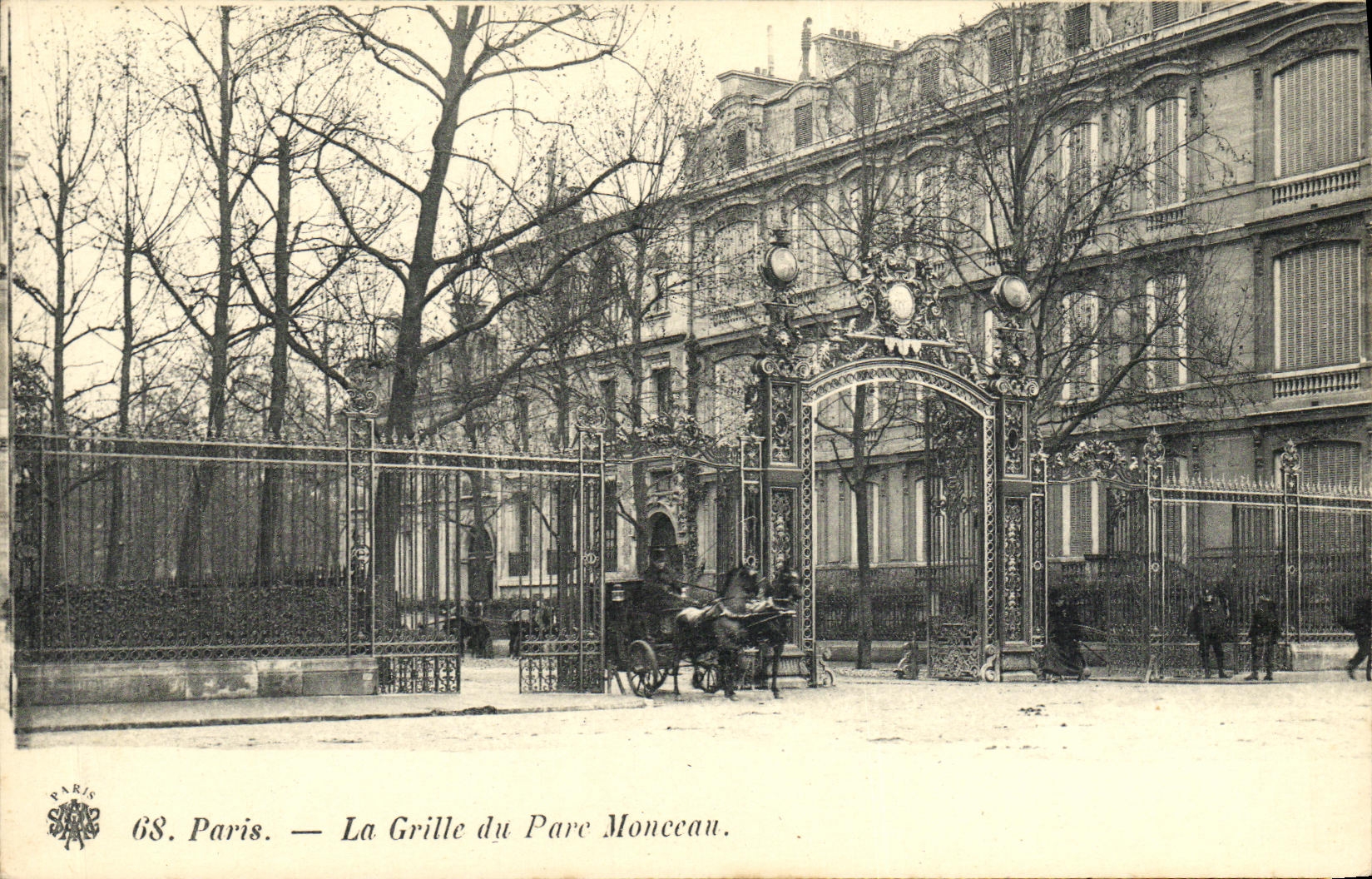CPA Paris La Grille du Parc Monceau Chevaux
