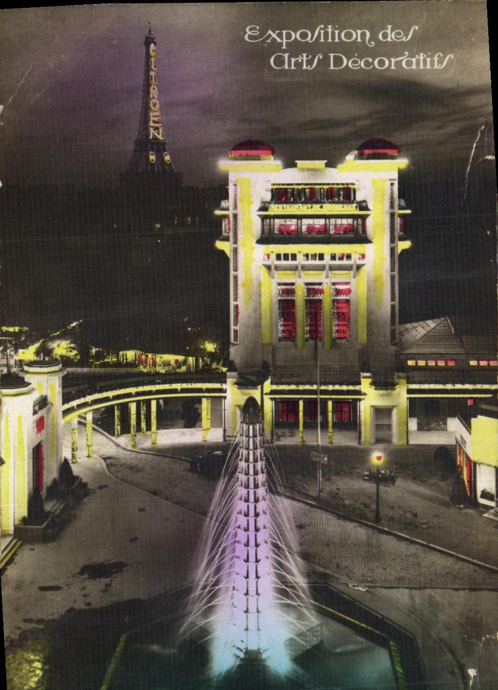 CPA Exposition des arts Decoratifs Paris Vue de nuit avec la Tour Eiffel Citroen