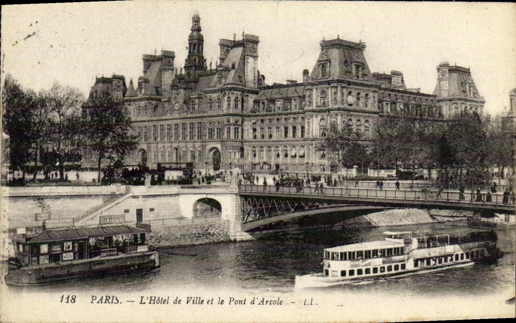 CPA Paris L Hotel de Ville et le Pont d Arcole Peniche
