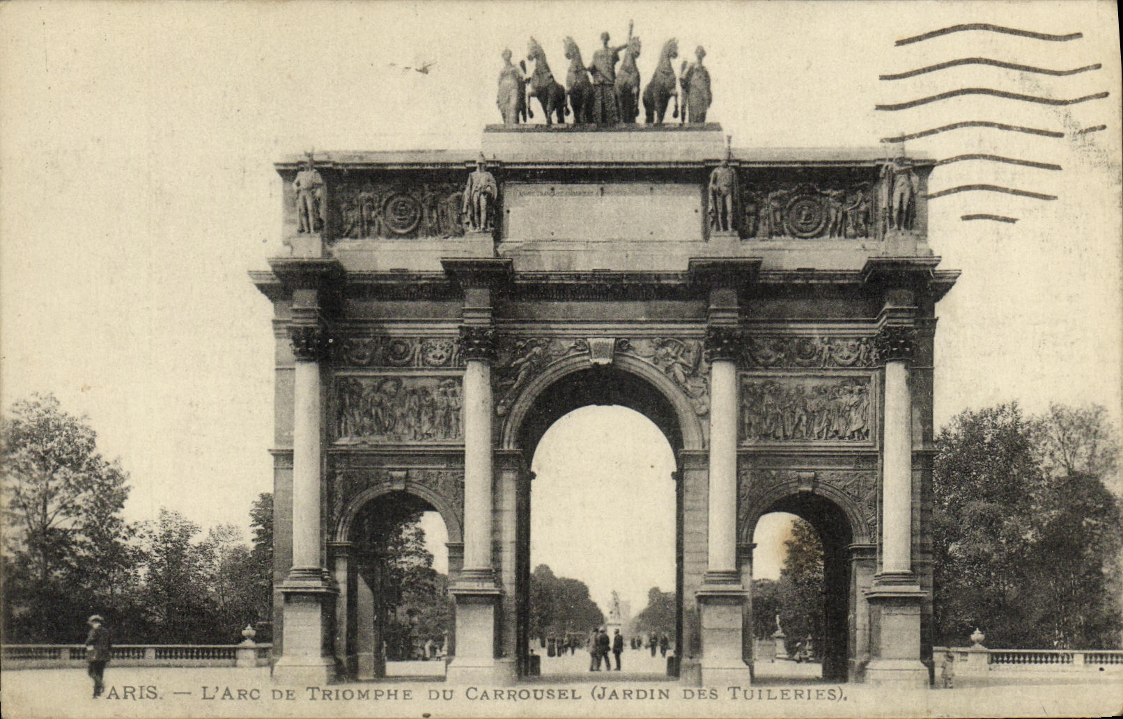 CPA Paris L Arc De Triomphe Du Carrousel Jardin des Tuileries