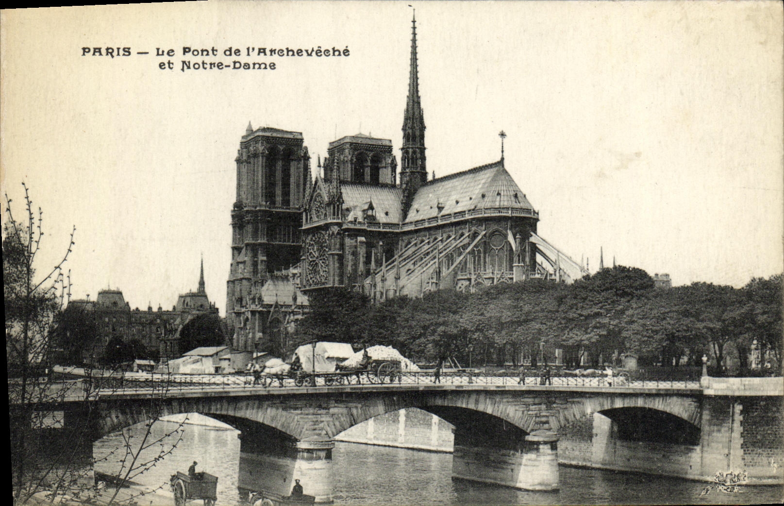 CPA Paris Le Pont de L Archeveche et Notre Dame