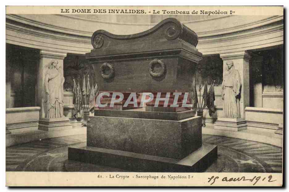 CPA Paris Le Dome Des Invalldes Le Tombeau de Napoleon 1er