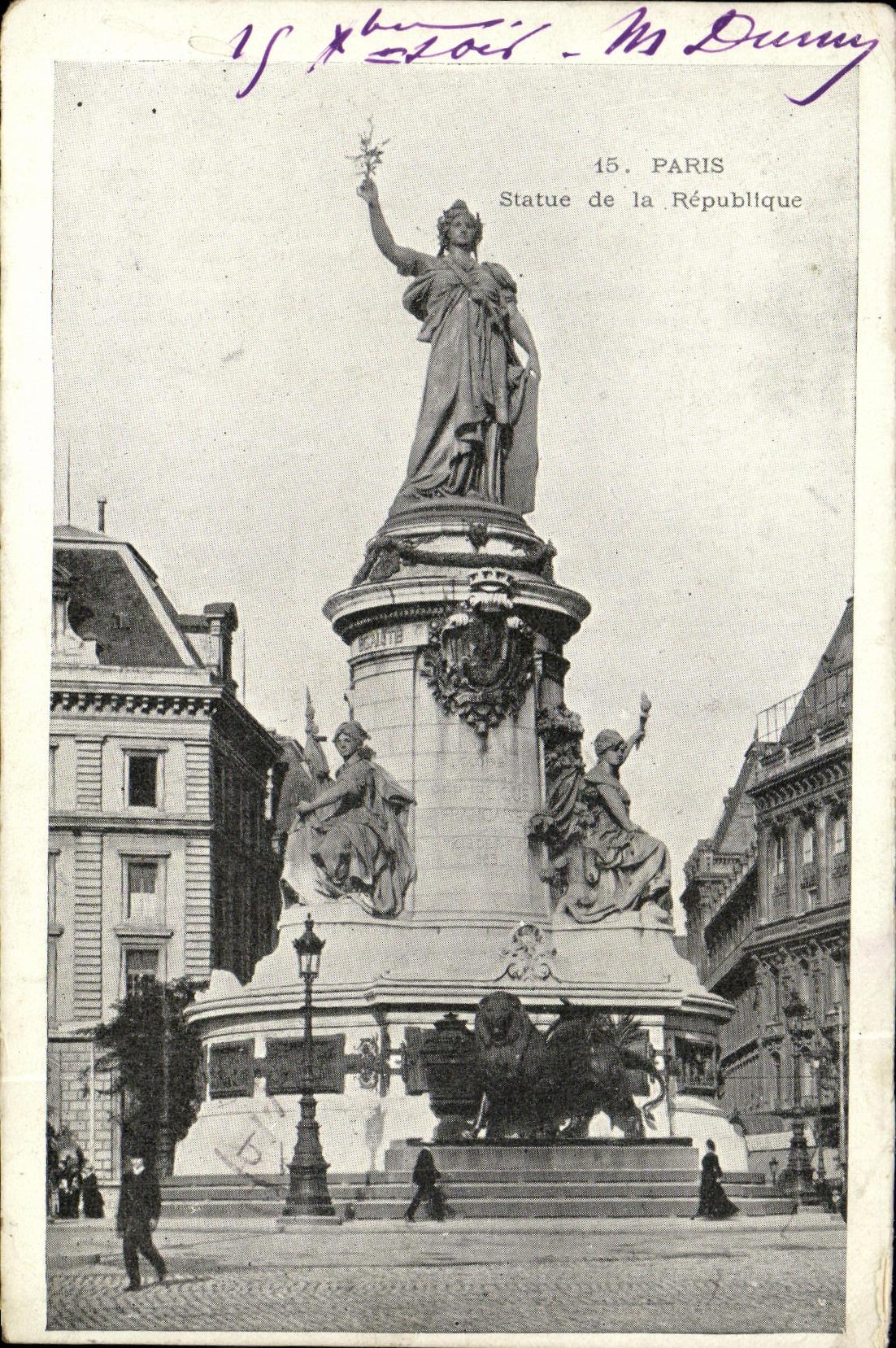 CPA Paris Statue de la Republique Lion