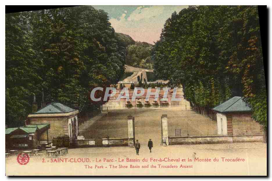 CPA Saint Cloud Le Parc Bassin du Fer a Cheval et la Montee du Trocadero