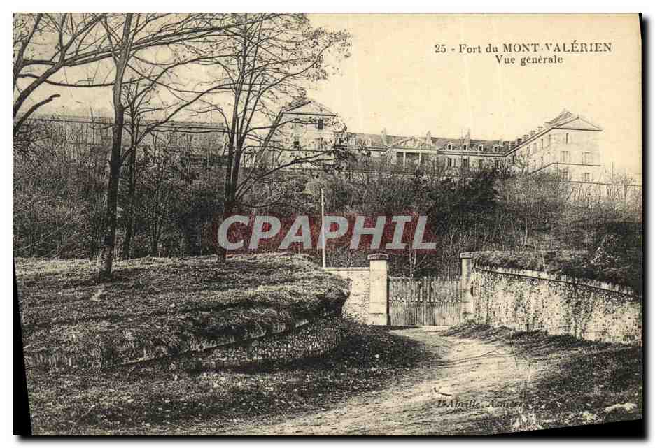 CPA Suresnes Fort du mont Valerien Vue generale Militaria