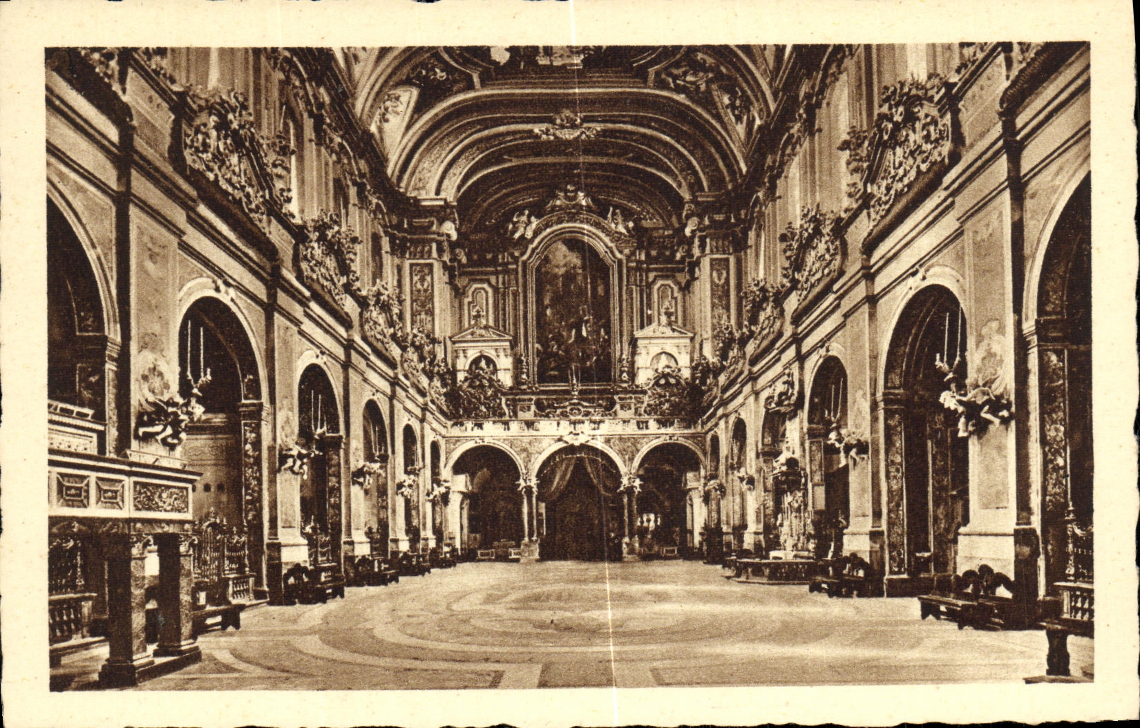 CPA Napoli S Chiara Eglise Interieur vu du maitre autel