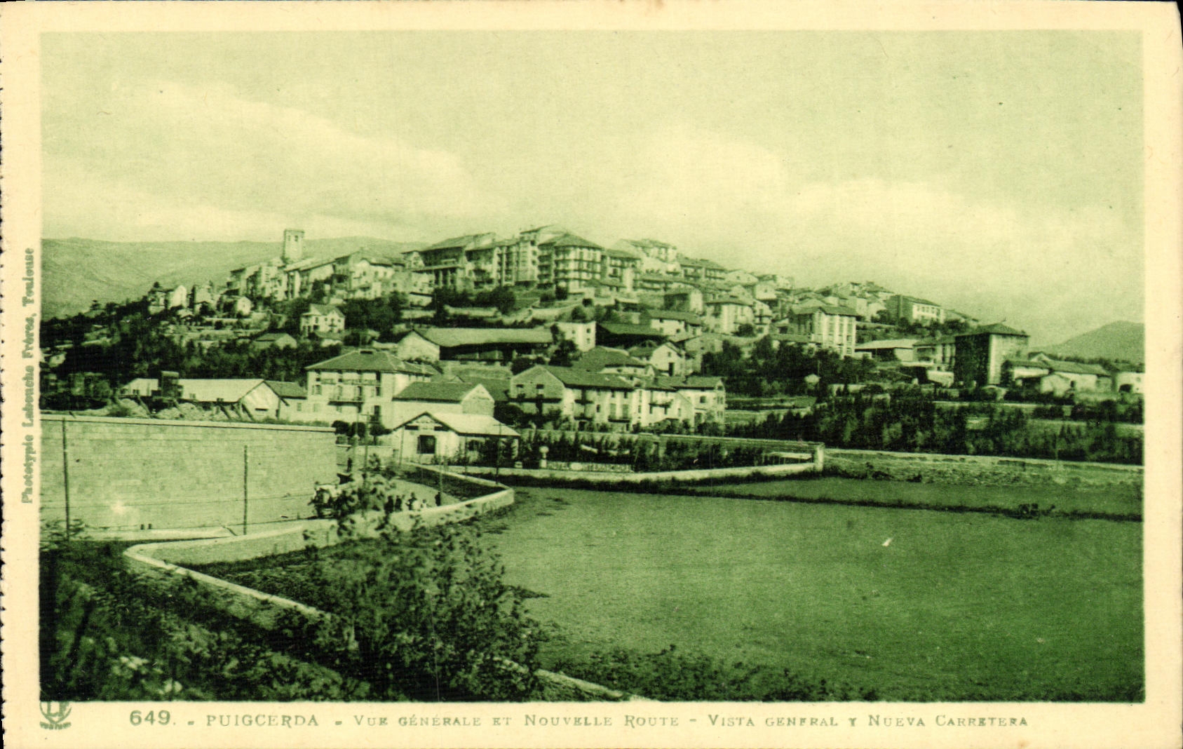 CPA Puigcerda Vue generale et nouvelle route 