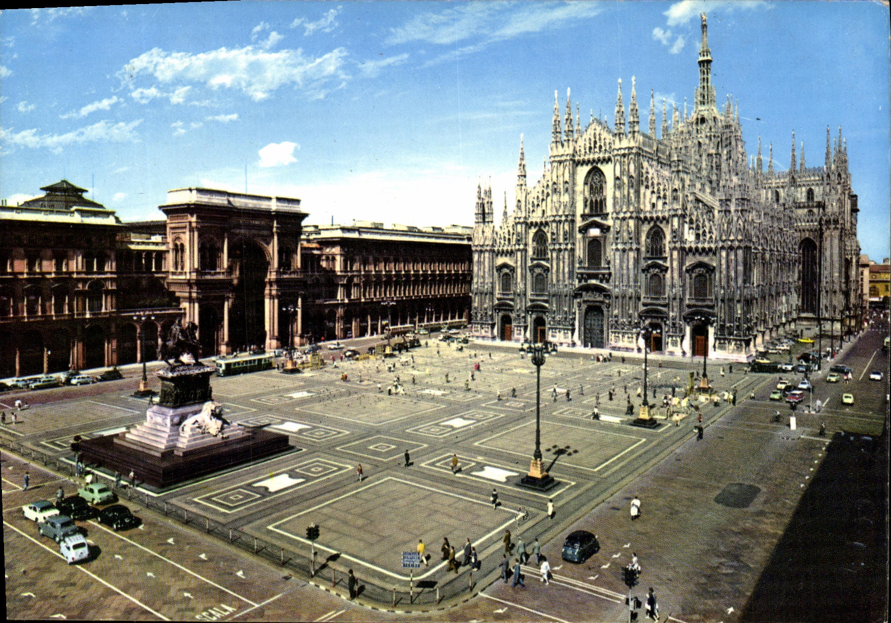 CPM Milano Place du Dome Cathedrale Square 