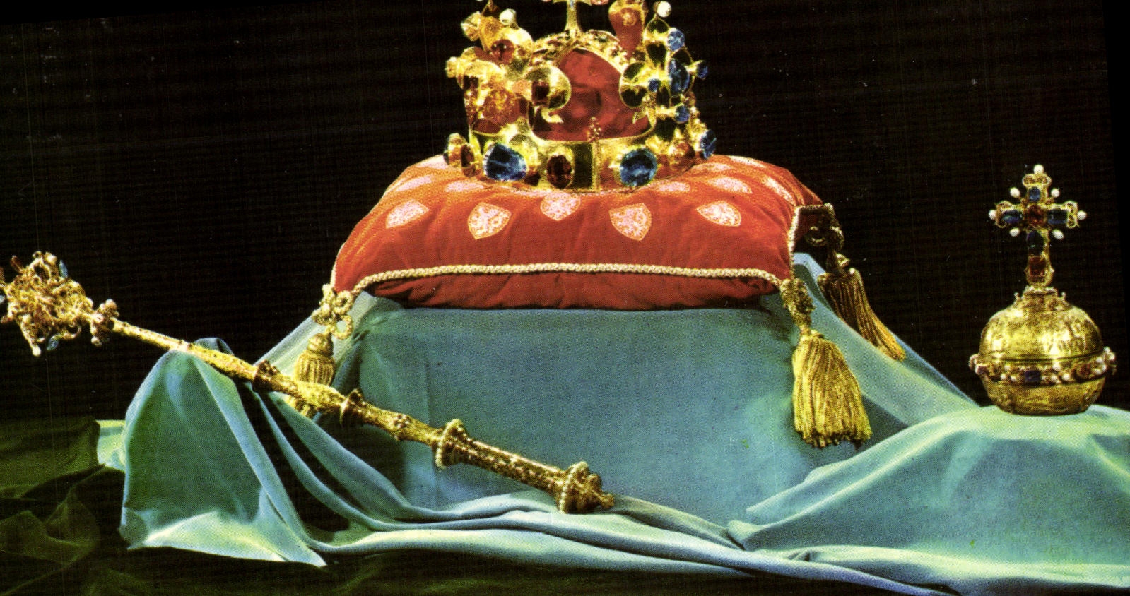 CPM Praha Joyaux du couronnement des rois de Boheme Moravie 