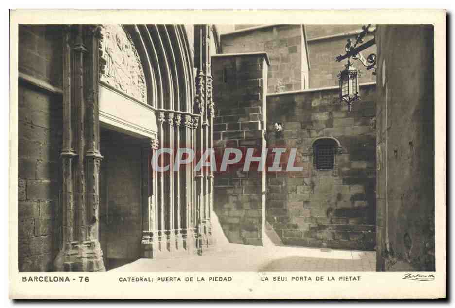 Barcelone - 76 - Cathédrale : Porte de la Piedad