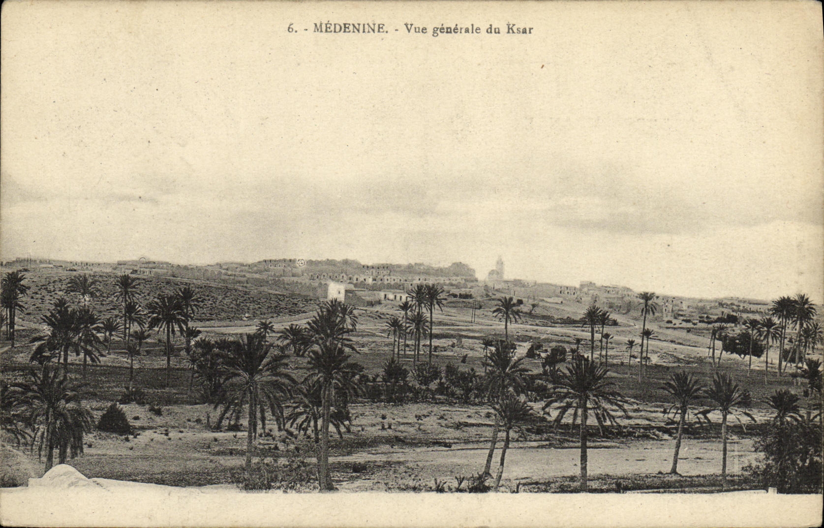 CPA Medenine Vue generale du Ksar
