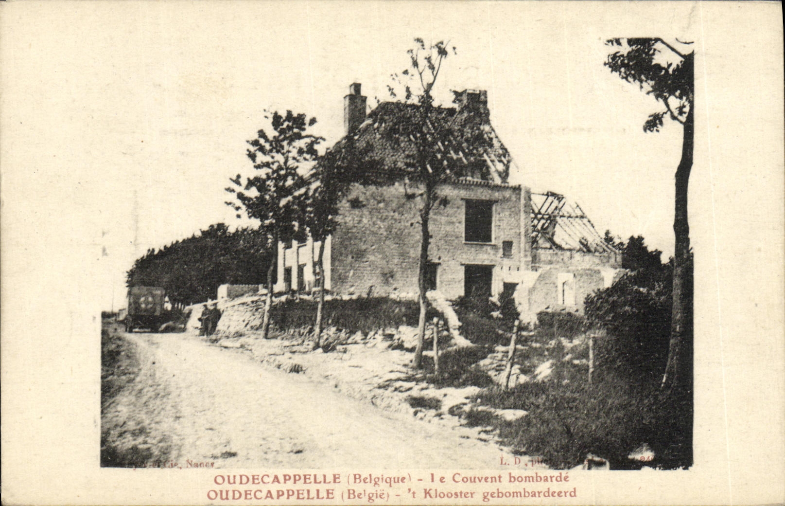 Oudecappelle (Bélgica) — El convento bombardeado — L. D. y phot.