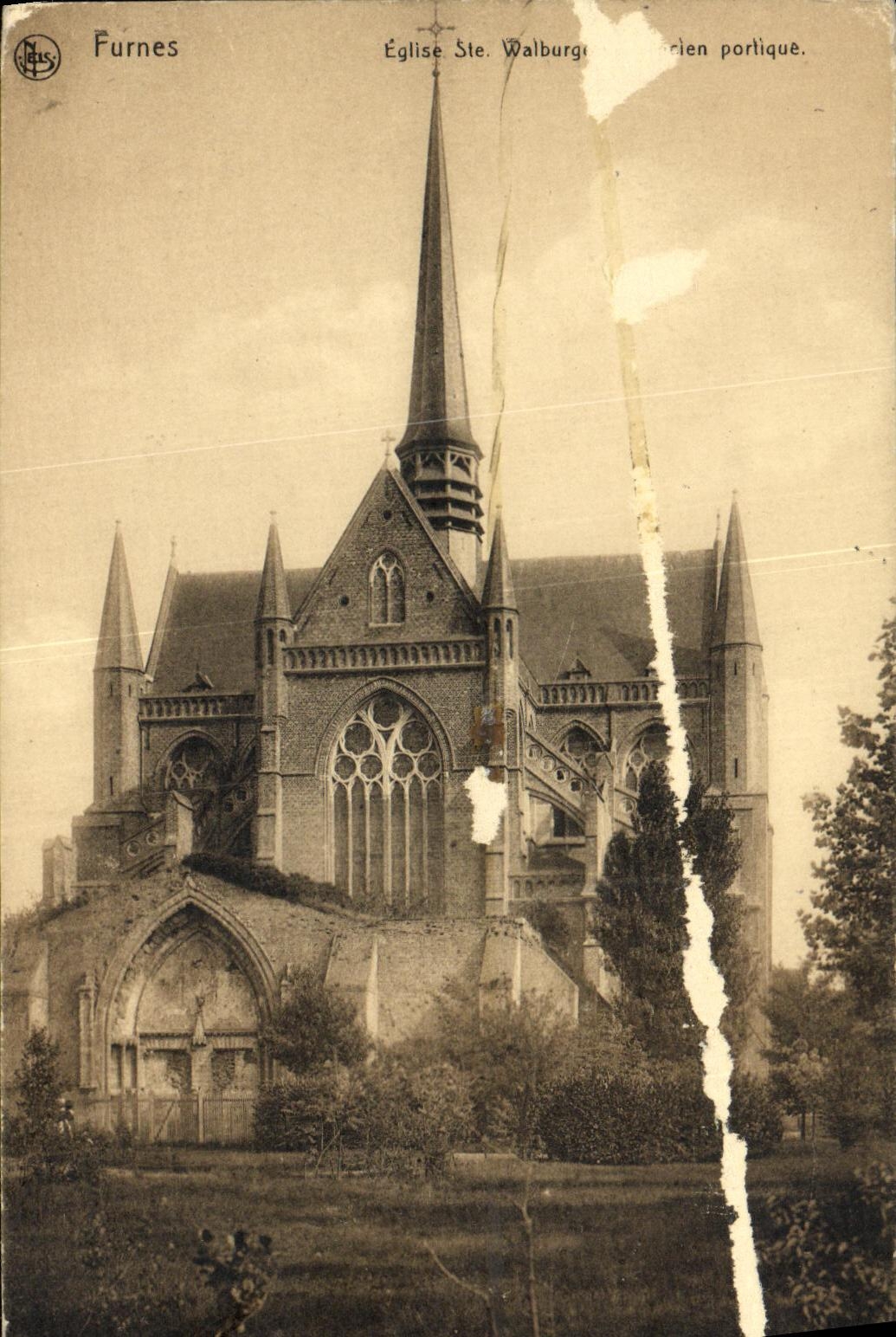 CPA Furnes Eglise Ste Waiburg