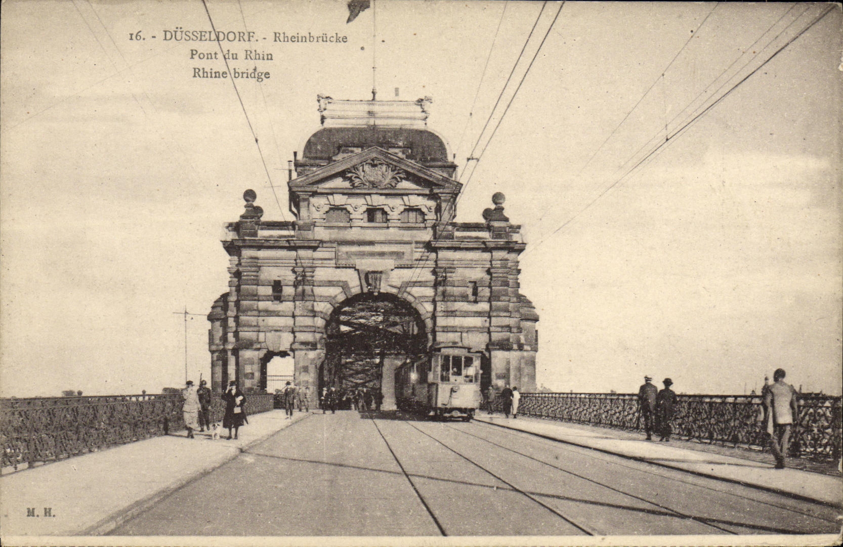 CPA Dusseldorf Rheinbrucke Pont du Rhin Rhine Bridge