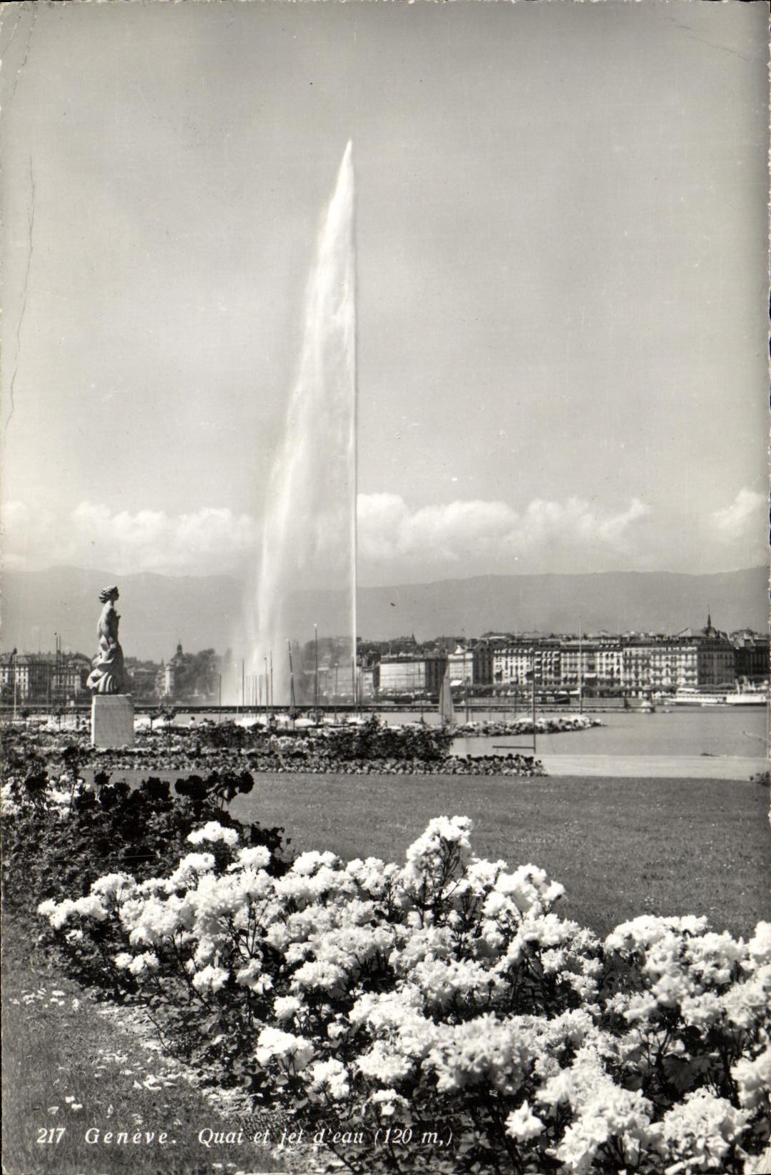 CPA Geneve Quai et jet d eau