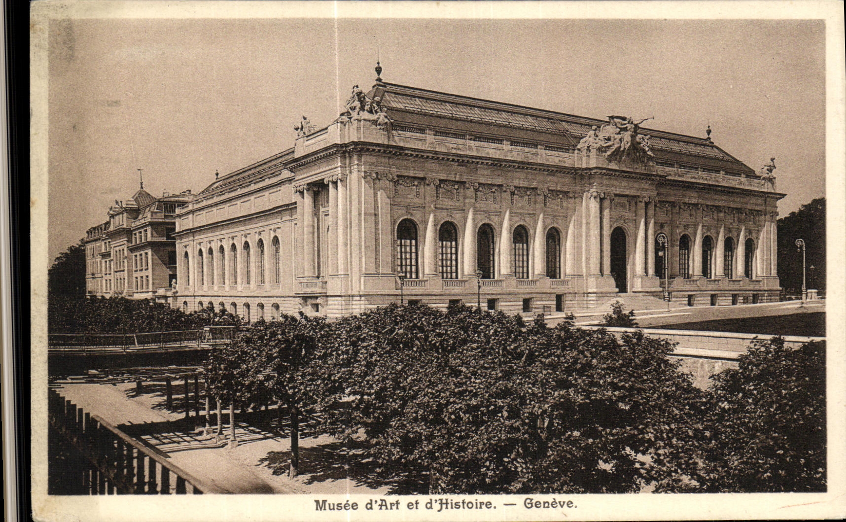 CPA Geneve Musee d Art et d Histoire 