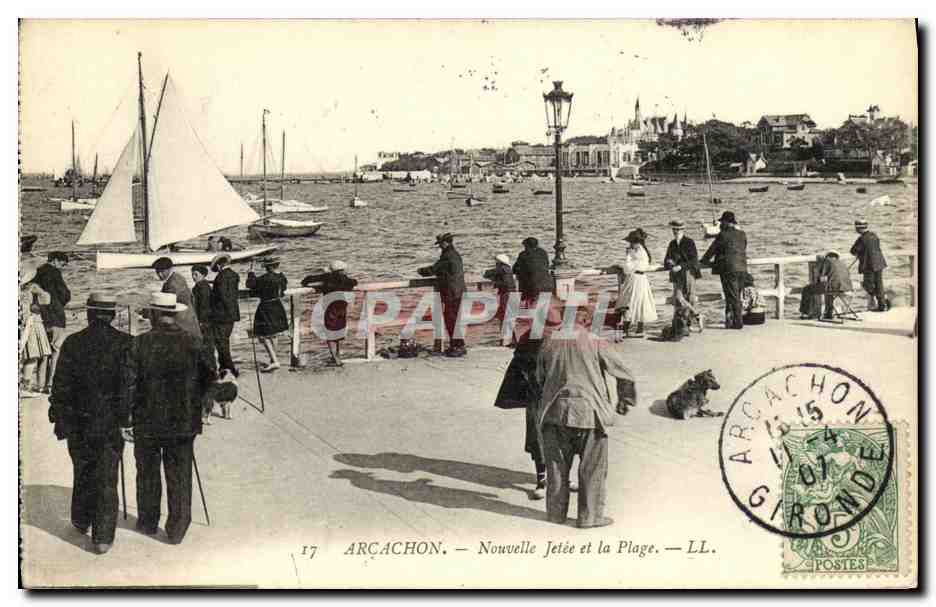 CPA Arcachon Nouvelle Jetee et la Plage