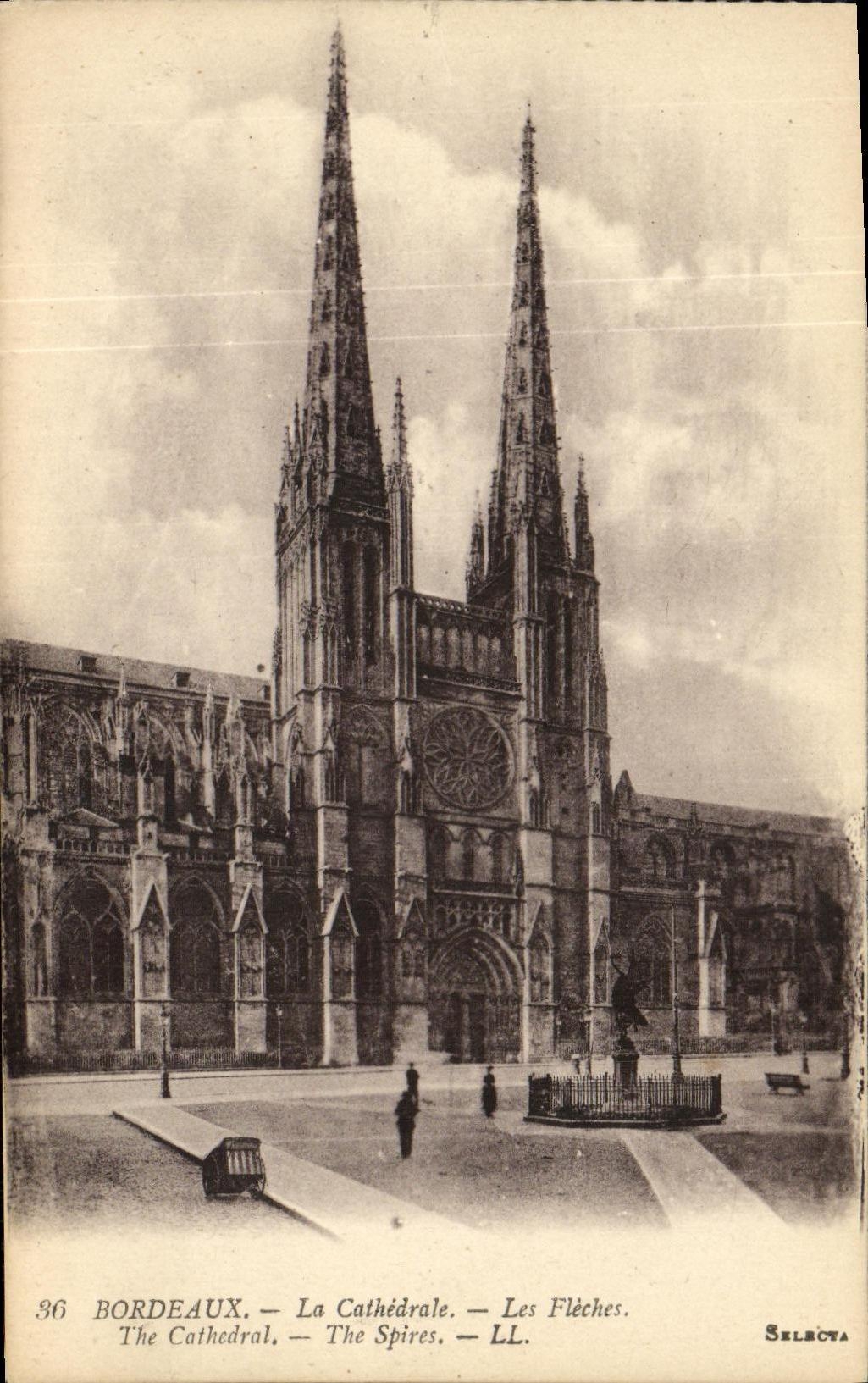 Bordeaux — La Cathédrale — Les Flèches — Selecta