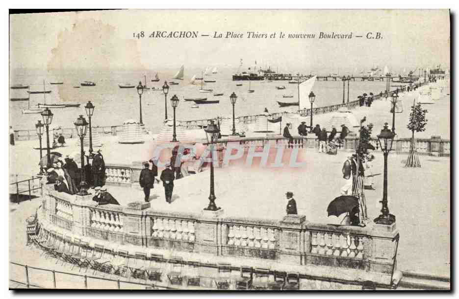 Arcachon — La Place Thiers et le nouveau Boulevard — C.B.