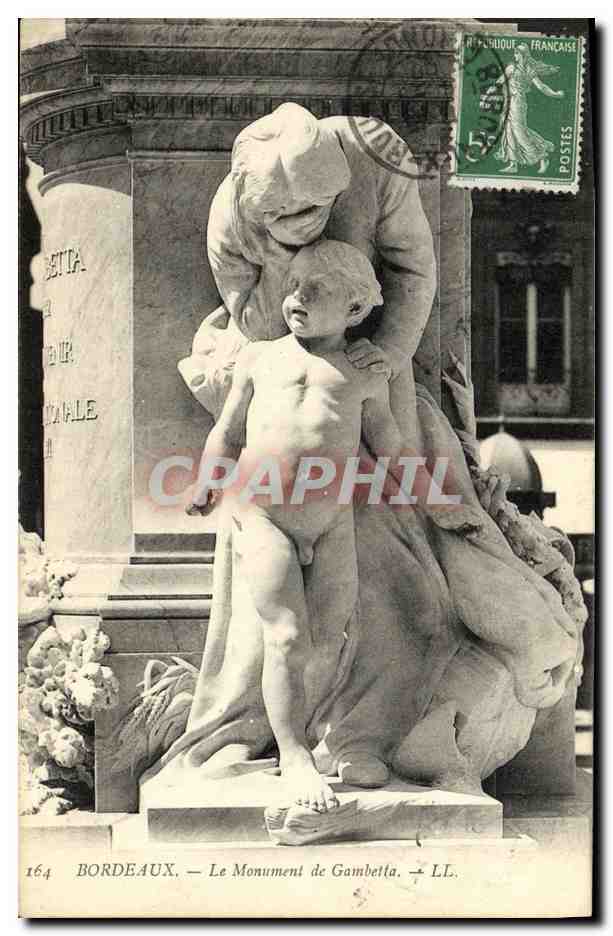 CPA Bordeaux Le Monument de Gambetta
