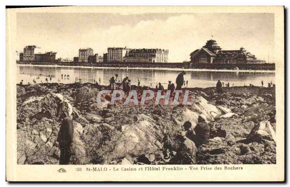 St-Malo - Le Casino et l'Hôtel Franklin - Vue Prise des Rochers