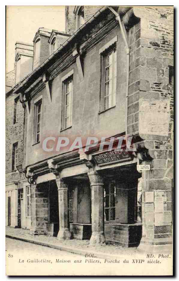 La Guillotière, Maison aux Piliers, Porche du XVIIe siècle — ND. Phot. — N° 82