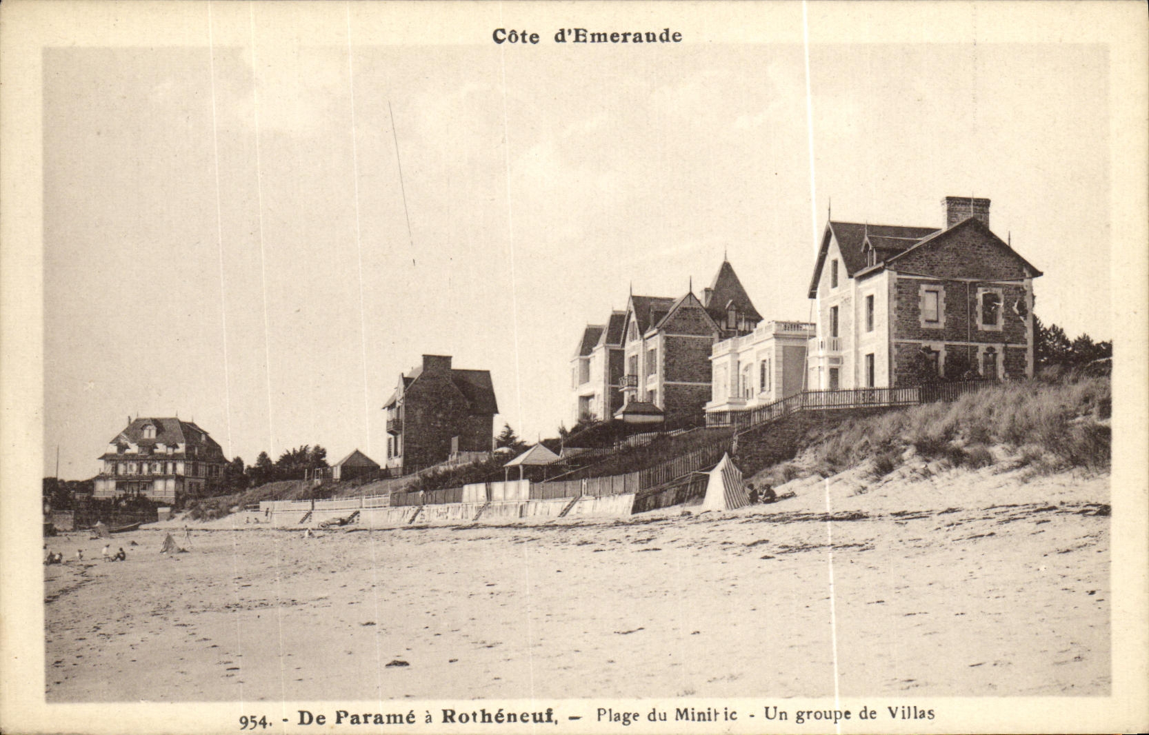 CPA De Parame a Rotheneuf Plage du Minihic Un groupe de Villas