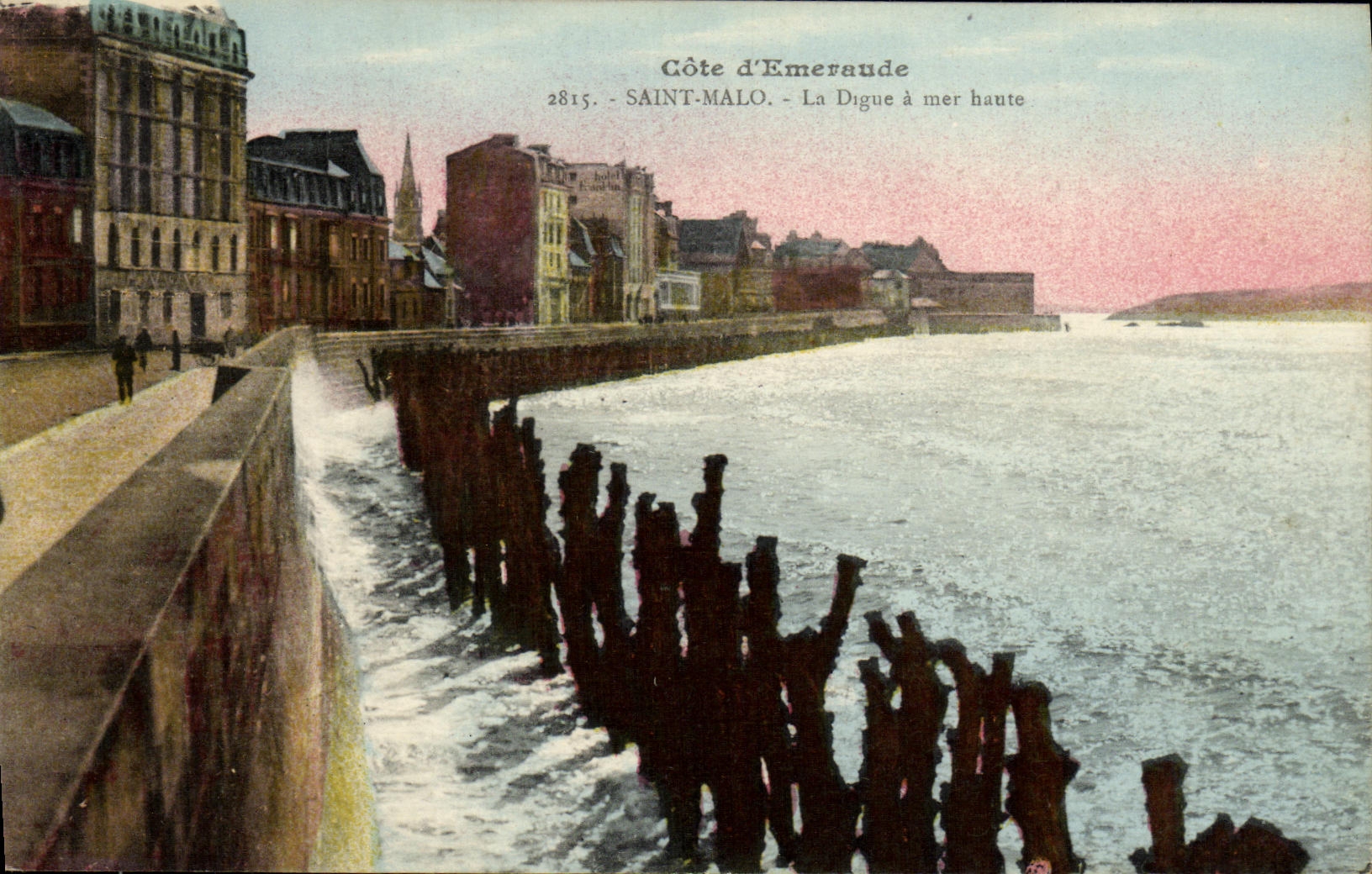 Côte d'Emeraude — Saint-Malo — La Digue à mer haute — n° 2815
