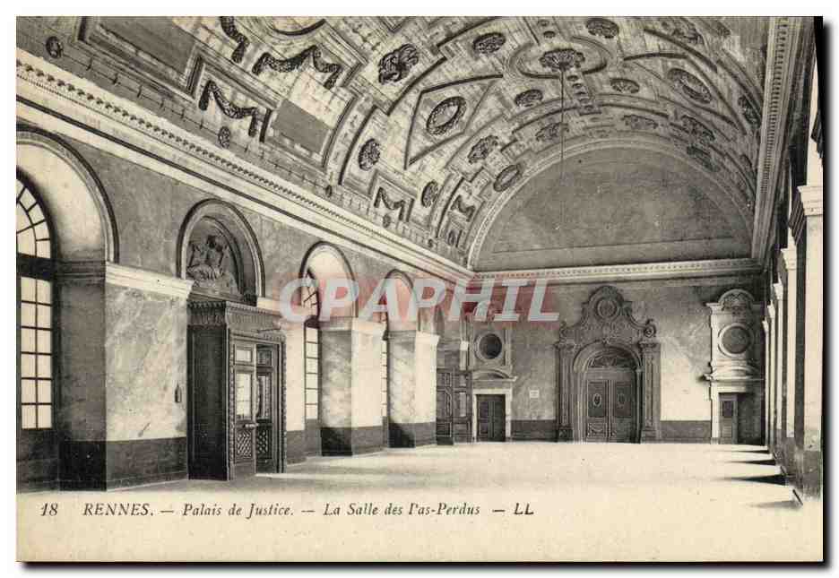 Rennes — Palais de Justice — La Salle des Pas-Perdus