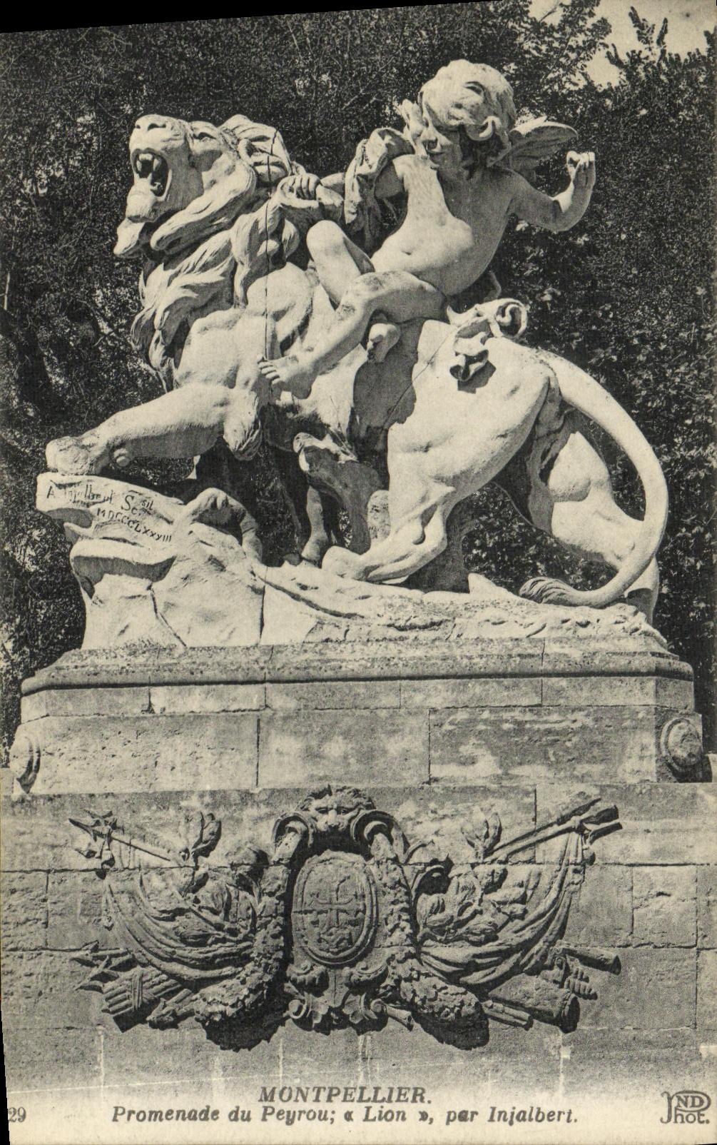 Montpellier — Promenade du Peyrou ; « Lion », par Injalbert.
