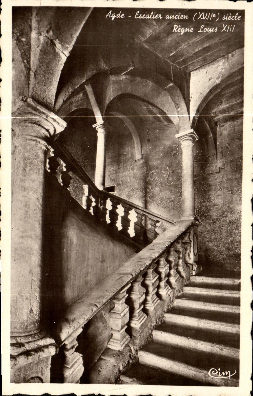 CPA Agde Escalier ancien XVll e siecle Regne Louis Xlll
