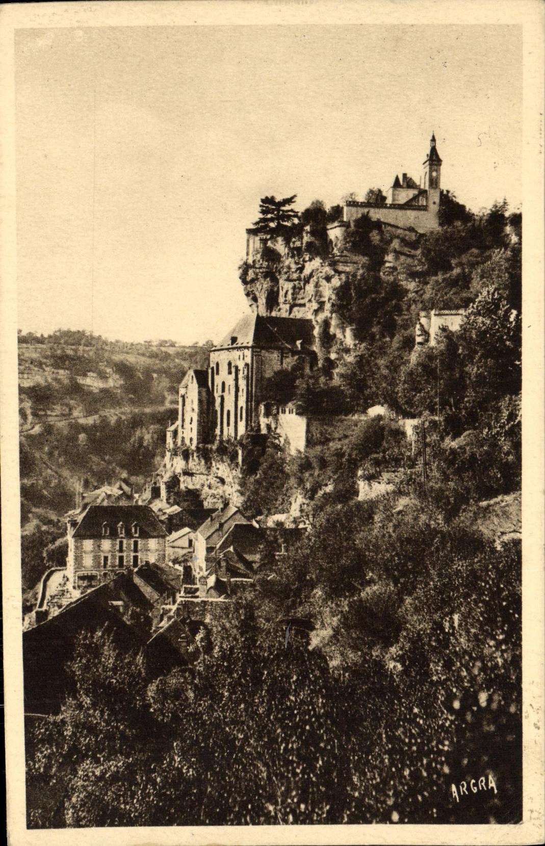 Rocamadour — Le Roc vu du chemin de l'Hospitalet — Les Arts Graphiques - Toulouse