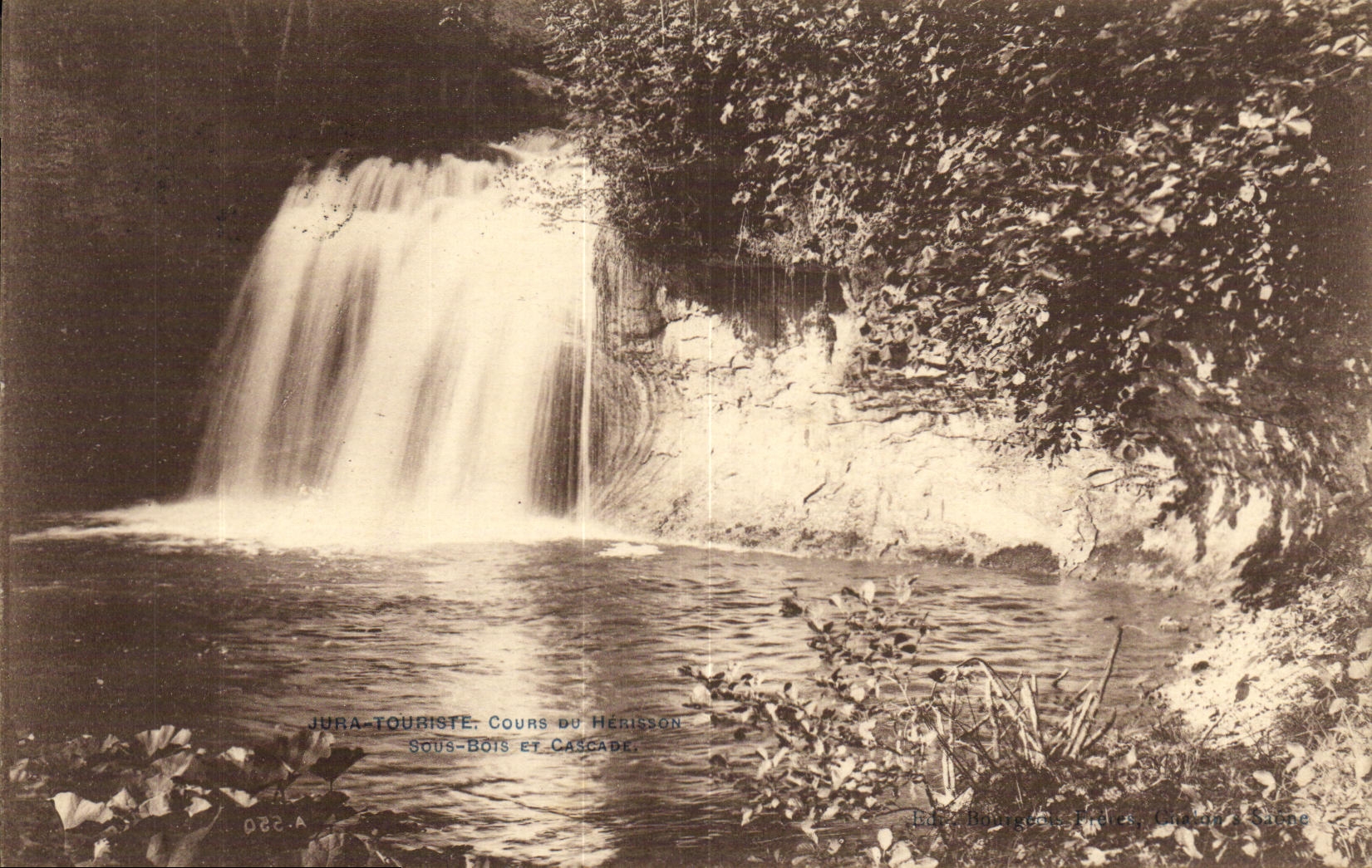 Jura-Touriste, Cours du Herisson — Sous-Bois et Cascade — Éditeur Bourgeois Frères, Chalon-sur-Saône, n° 022