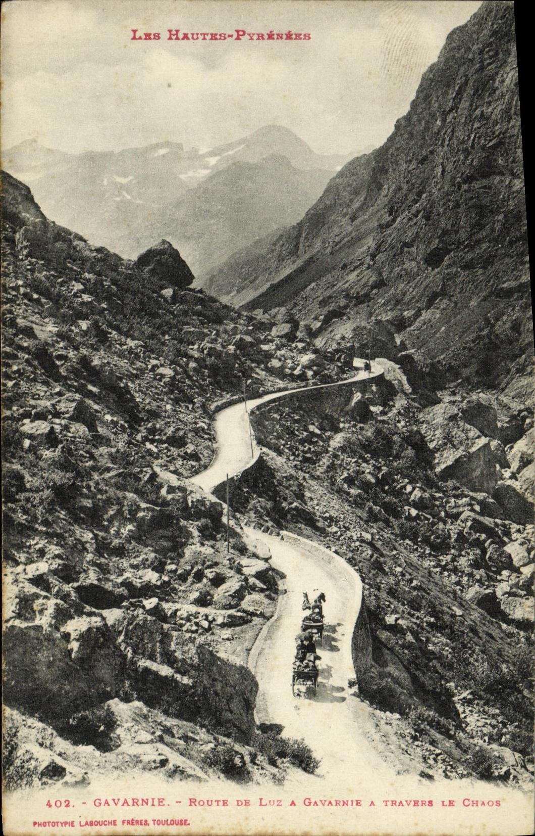 CPA Gavarnie Route De Luz a Gavarnie a travers le chaos