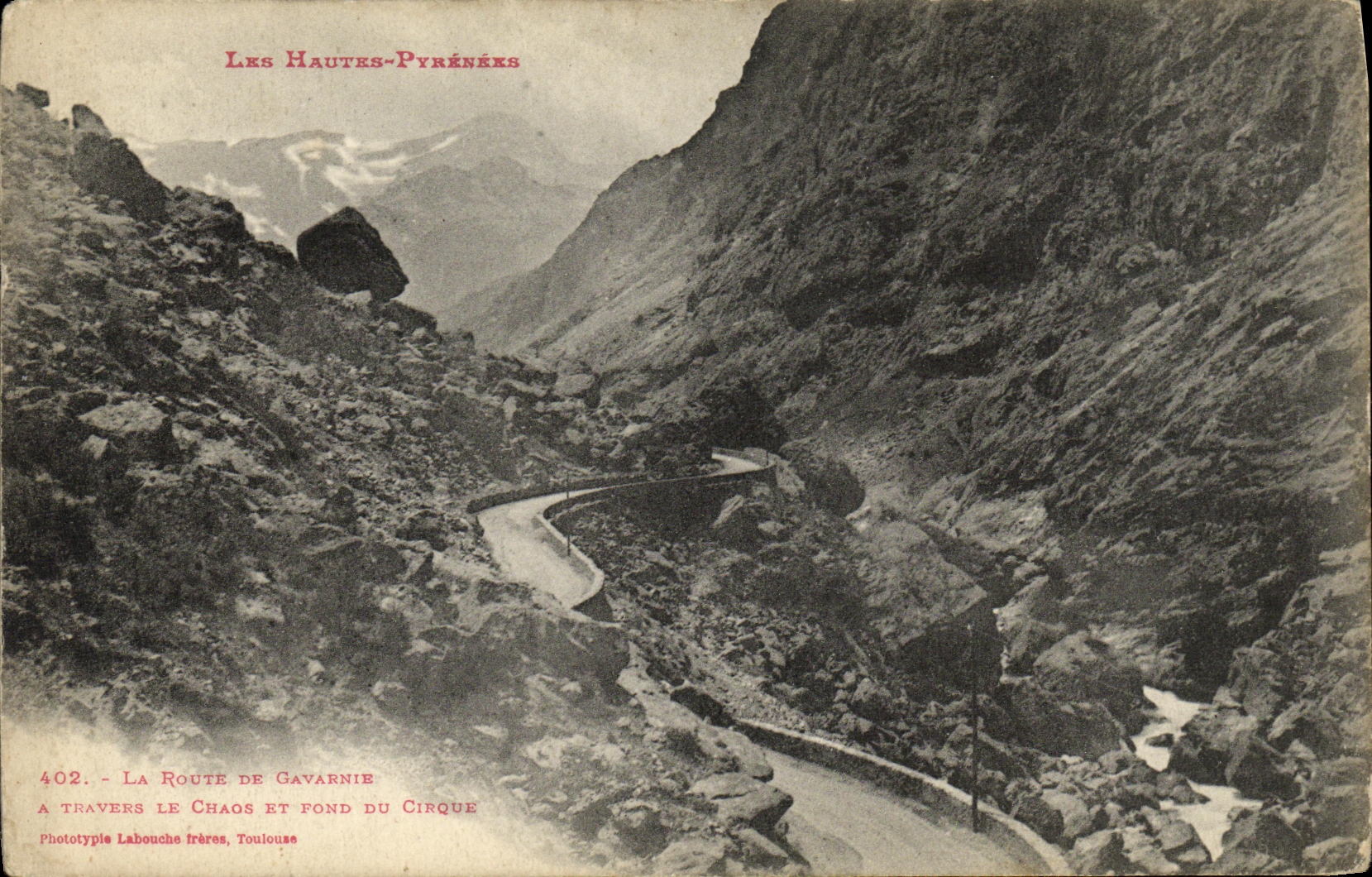 CPA Gavarnie La route a travers le chaos et fond du cirque